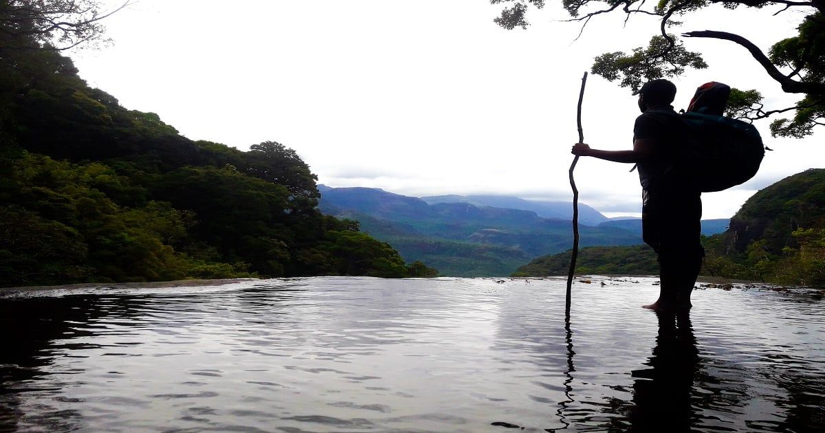 Infinity pool in knuckles duwili ella trail